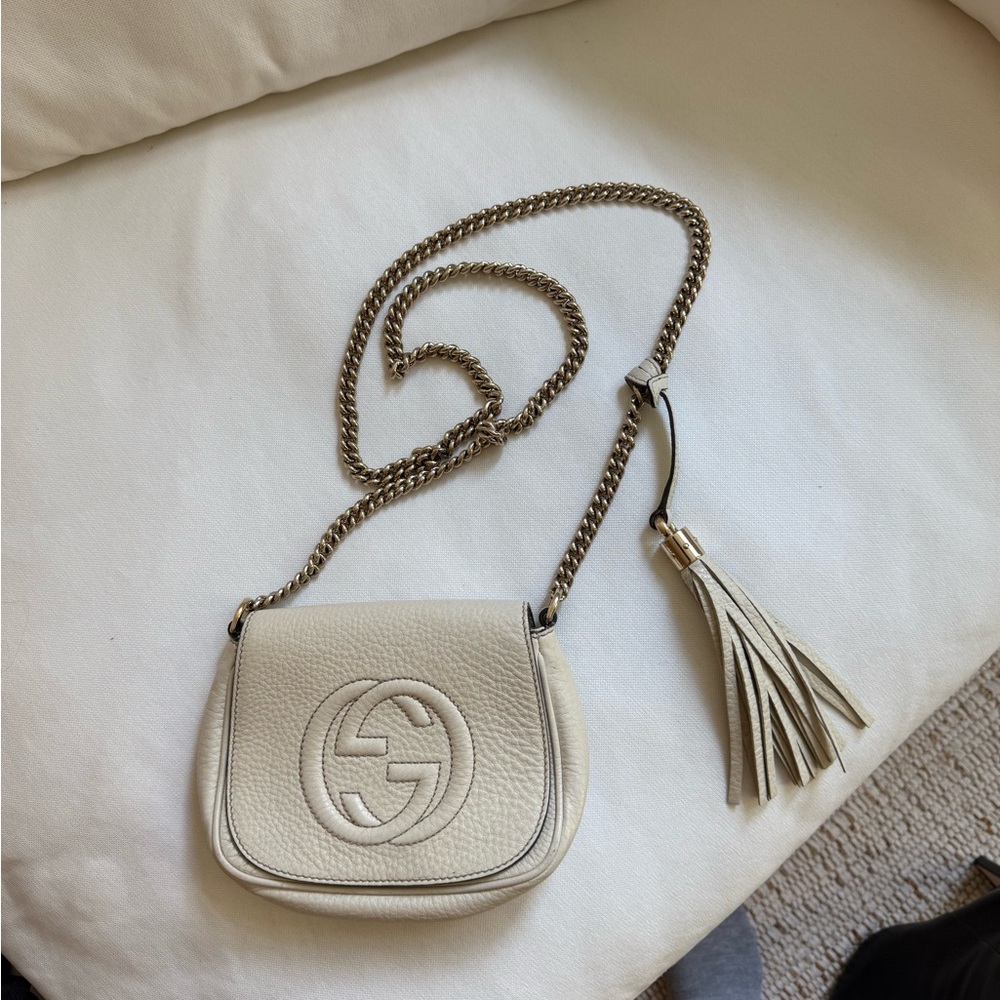 Gucci Crossbody Interlocking G Soho Small
